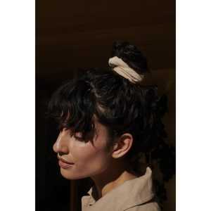 RILLA Monk & Anna scrunchie // linen milk RILLA